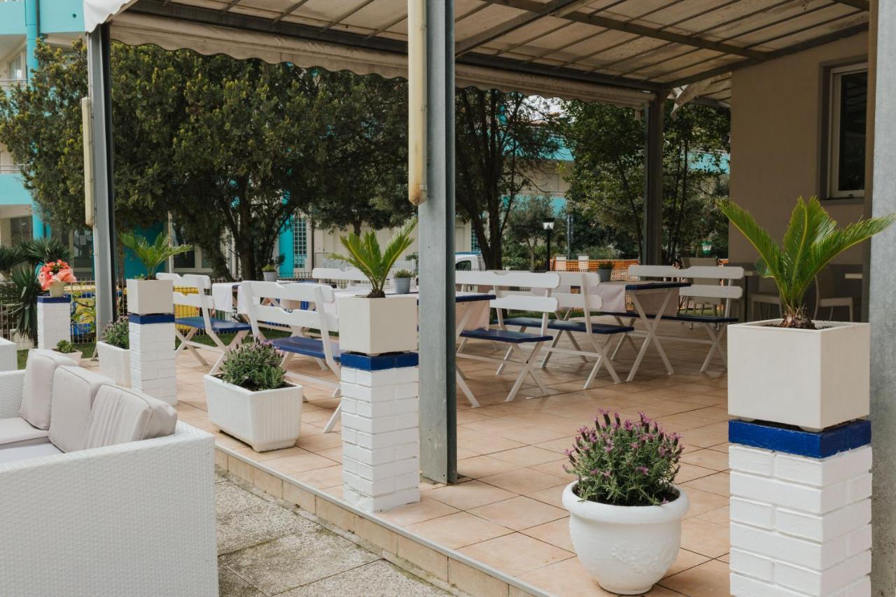 Hotel Villa Franca Lignano Sabbiadoro Eksteriør billede