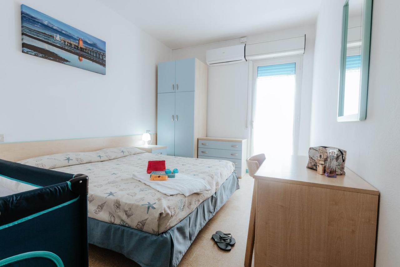 Hotel Villa Franca Lignano Sabbiadoro Eksteriør billede